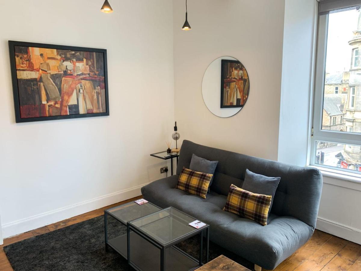 Artsy Modern 1Br Home In Abbeyhill Единбург Екстериор снимка